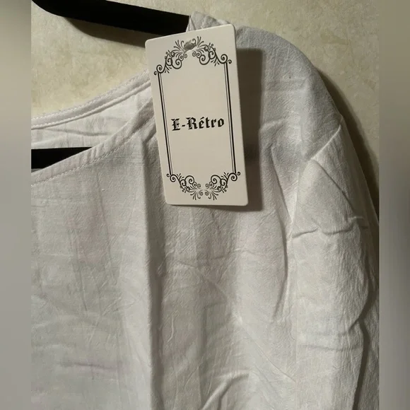 NIB 2X E Retro White pocket bell sleeve handkerchief top - Picture 5 of 10
